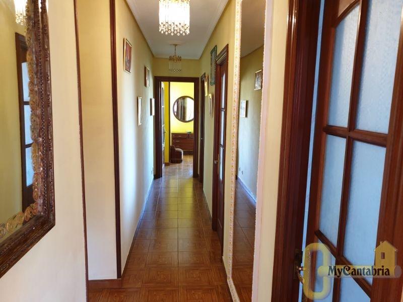 For sale of house in Villaescusa