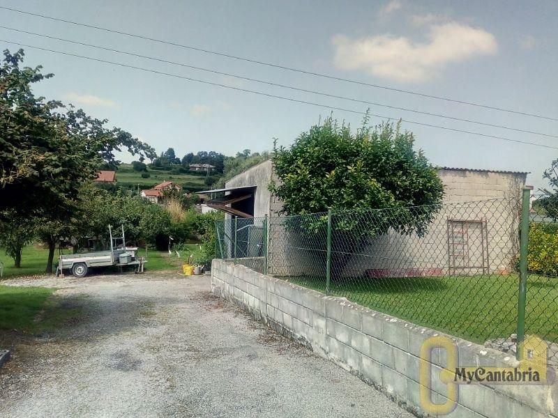 For sale of land in Villaescusa