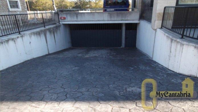 Venta de garaje en Reocín