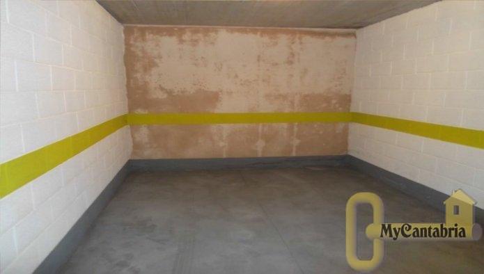 Venta de garaje en Reocín