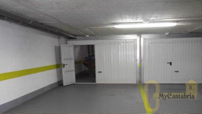 Venta de garaje en Reocín