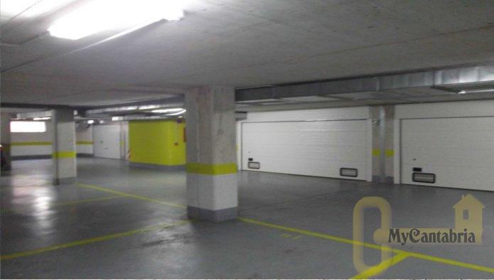 Venta de garaje en Reocín