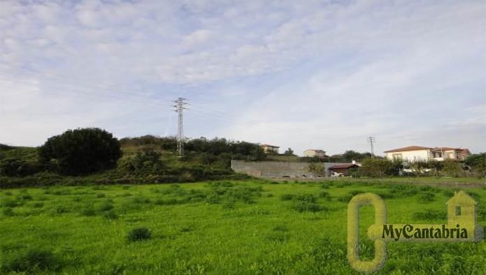 For sale of land in Santander