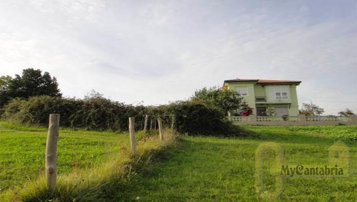 For sale of land in Santander