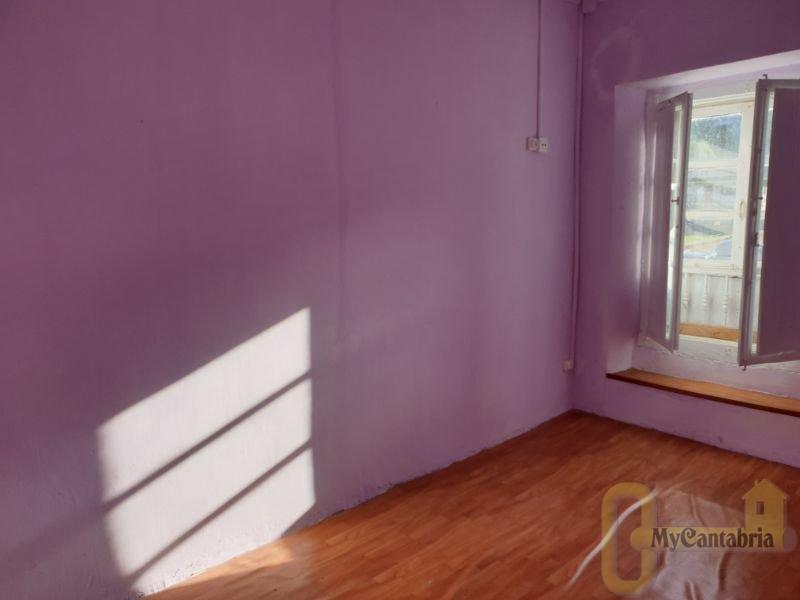 For sale of house in Villafufre