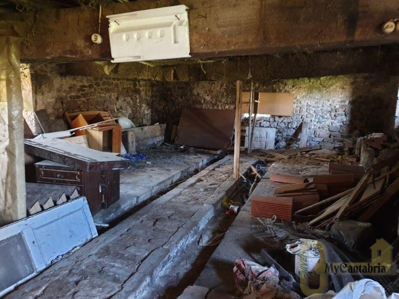 For sale of house in Villafufre
