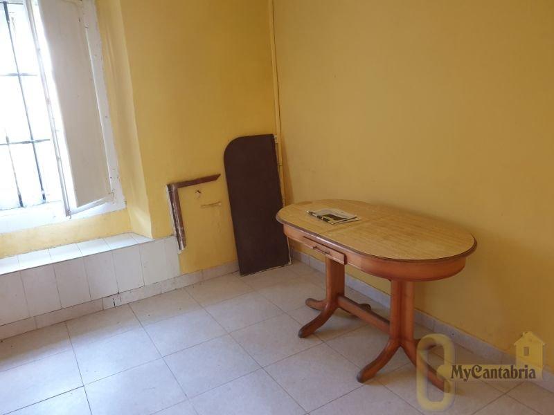 For sale of house in Villafufre