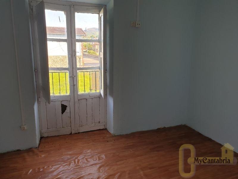 For sale of house in Villafufre