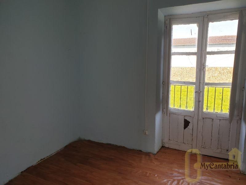 For sale of house in Villafufre