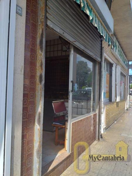 For sale of commercial in Santander