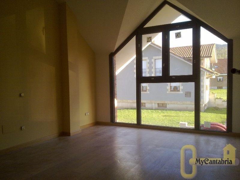 For sale of house in Santa María de Cayón