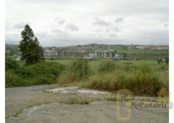 For sale of land in Boo de Piélagos