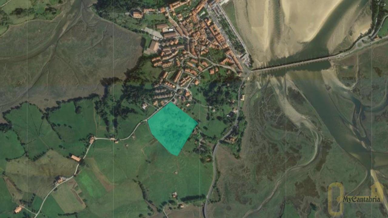 For sale of land in San Vicente de la Barquera