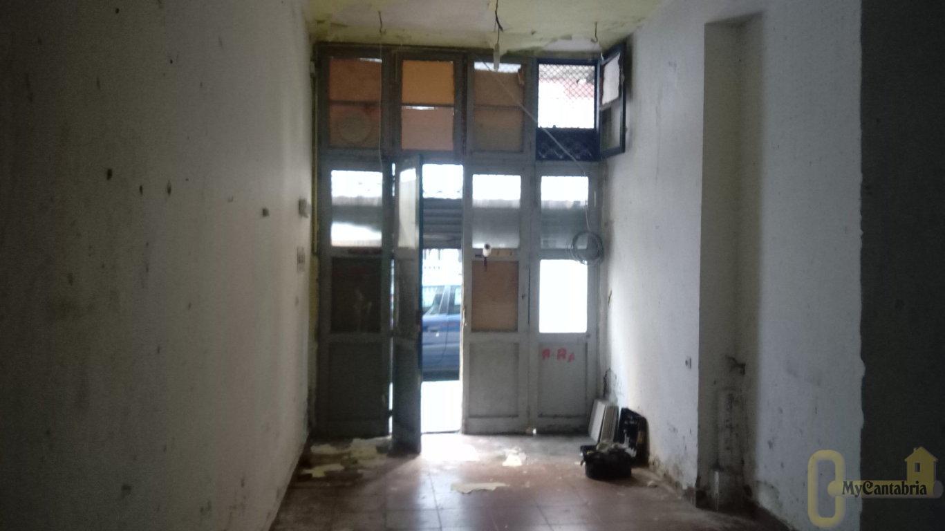For sale of commercial in Torrelavega