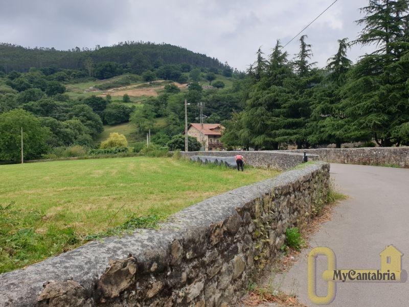 Venta de terreno en Santa María de Cayón