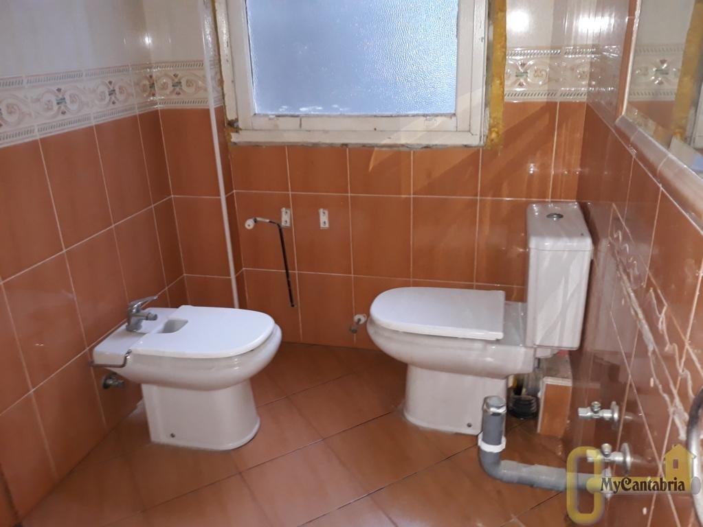 For sale of flat in Torrelavega