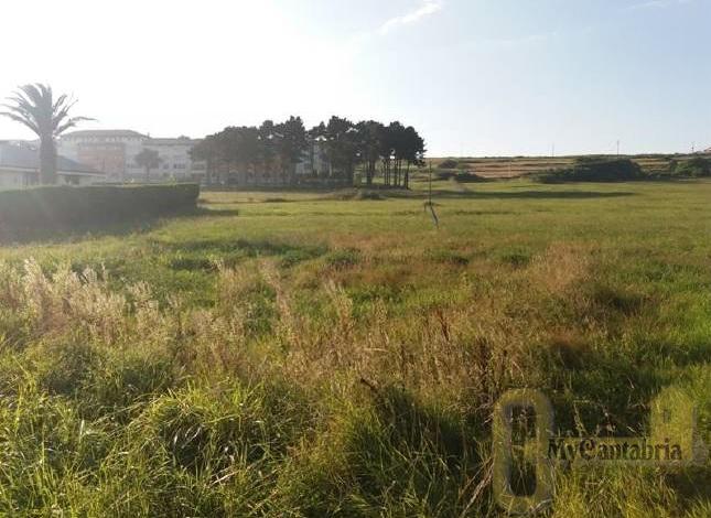 For sale of land in Santa Cruz de Bezana