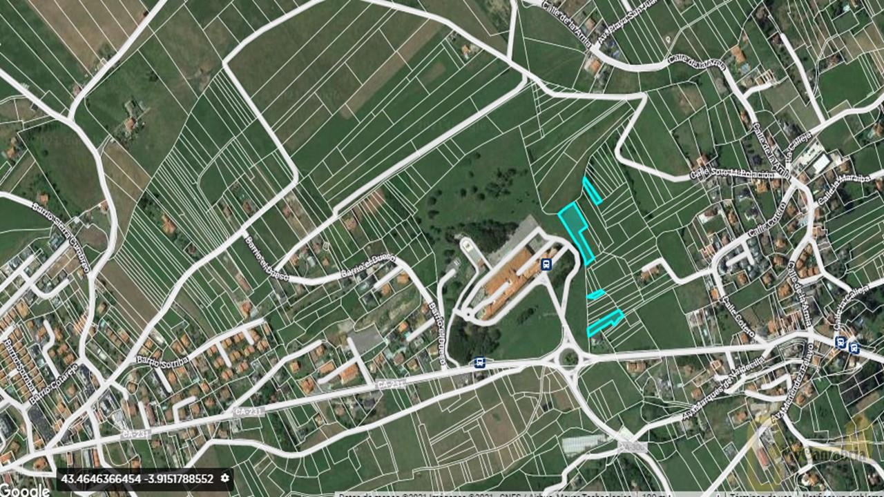 For sale of land in Santa Cruz de Bezana