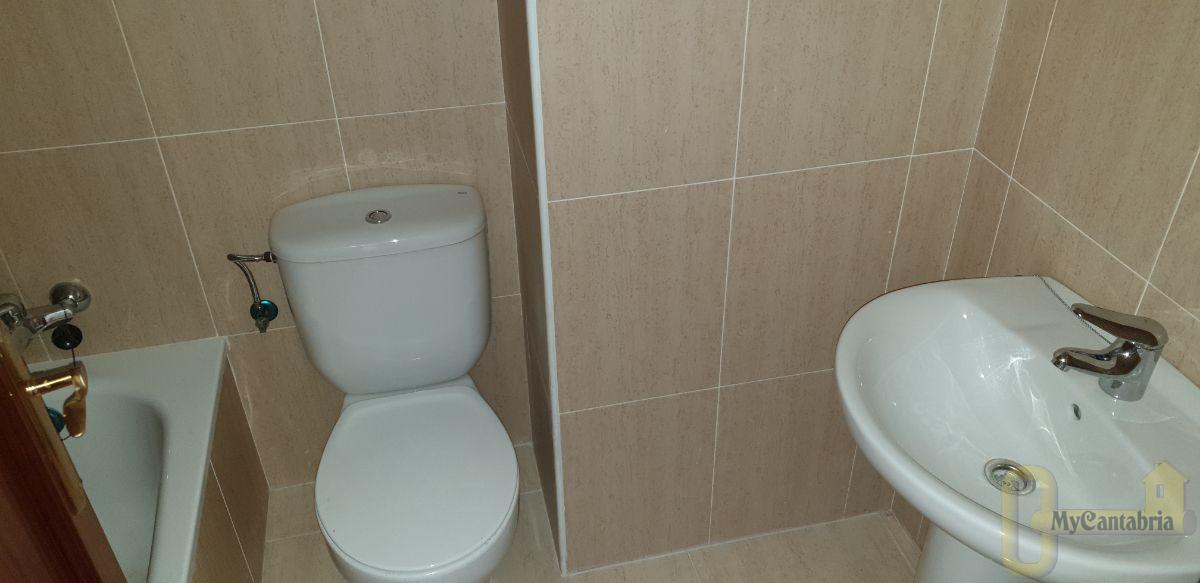 Venta de piso en Santa María de Cayón