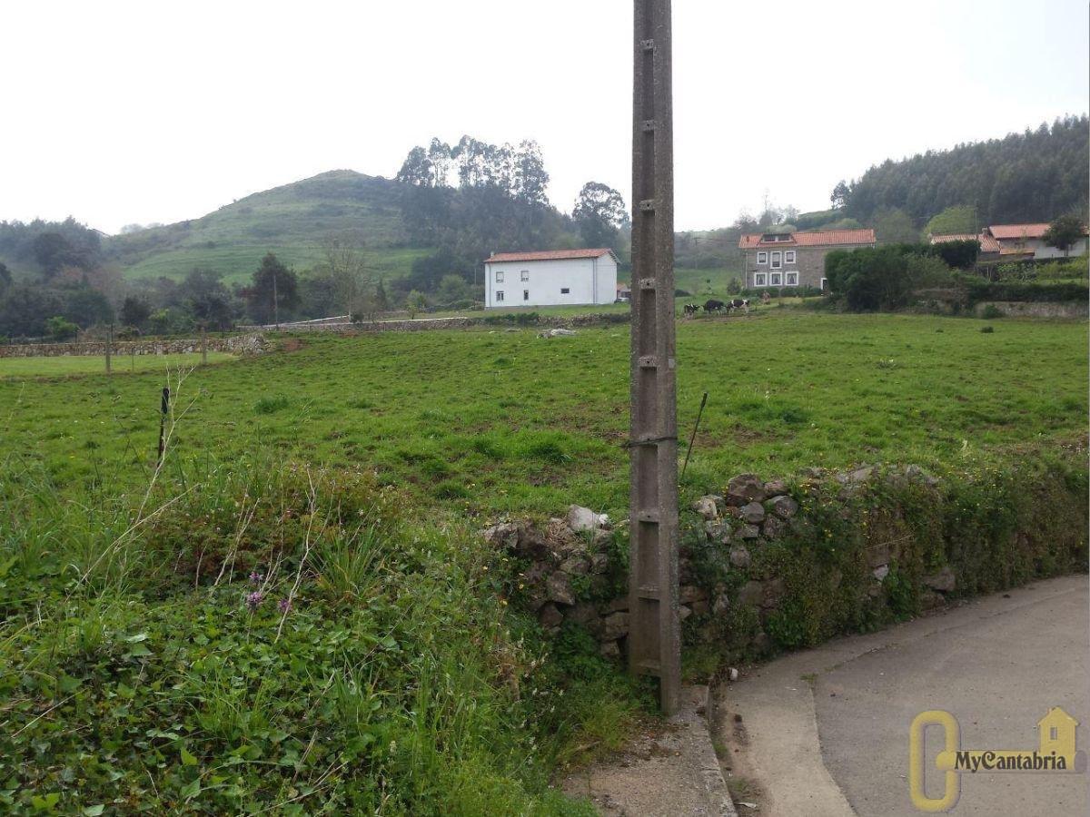 For sale of land in Alfoz de Lloredo