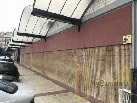 Venta de local comercial en Torrelavega