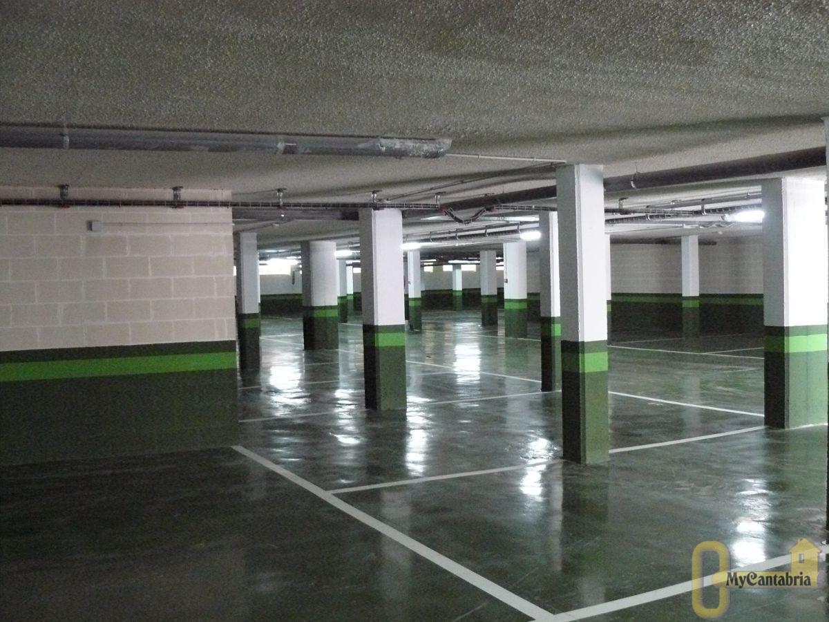 For sale of garage in Santa María de Cayón