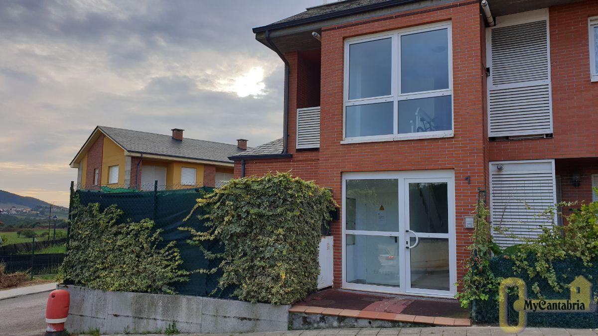 For sale of flat in Miengo