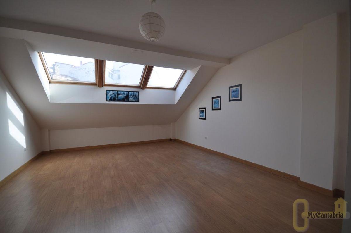Venta de local comercial en Torrelavega