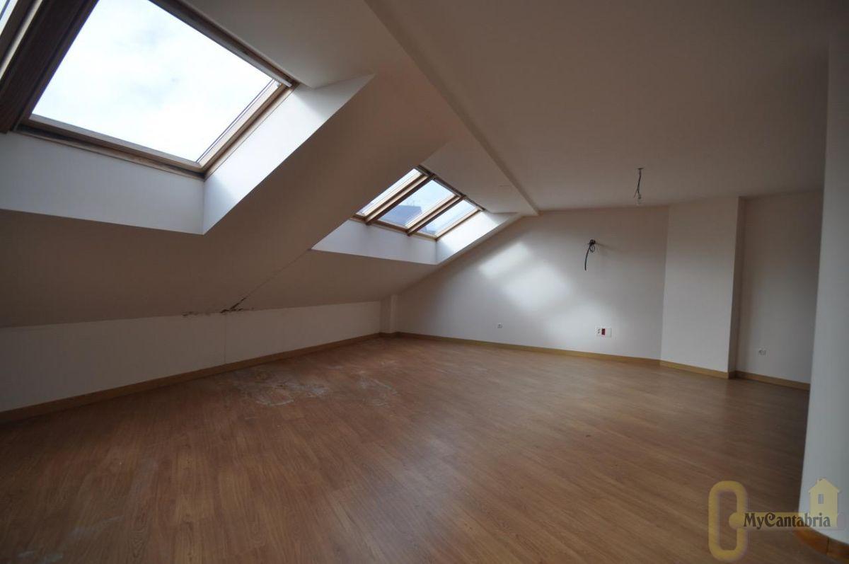 Venta de local comercial en Torrelavega