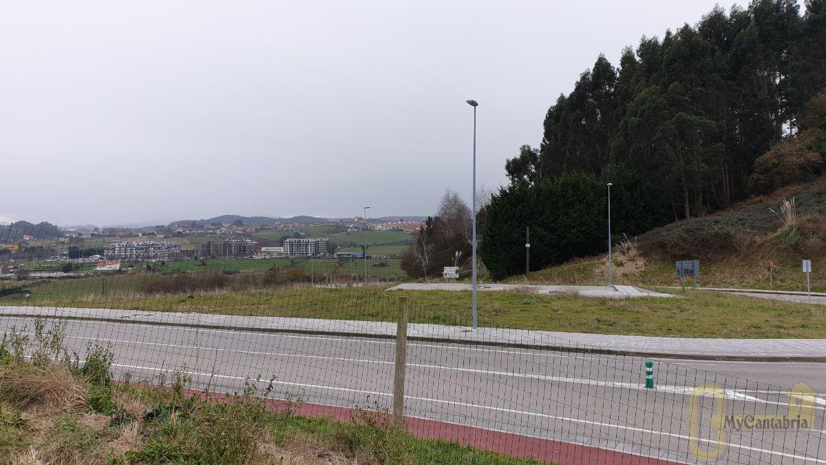 For sale of land in Santa Cruz de Bezana