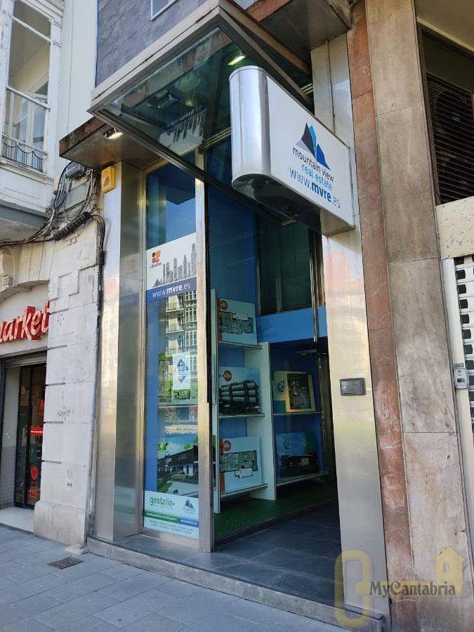 For sale of commercial in Santander