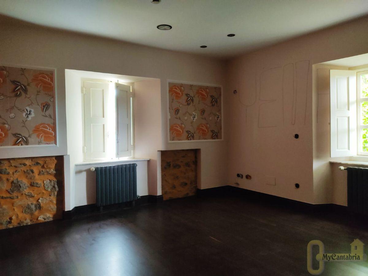 For sale of hotel in Riotuerto