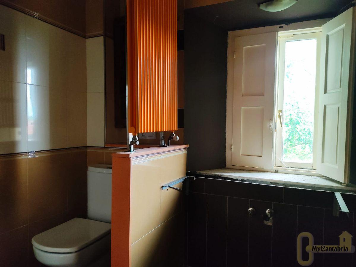 For sale of hotel in Riotuerto