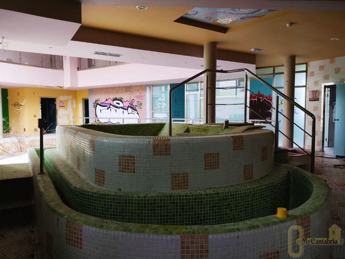 For sale of hotel in Riotuerto