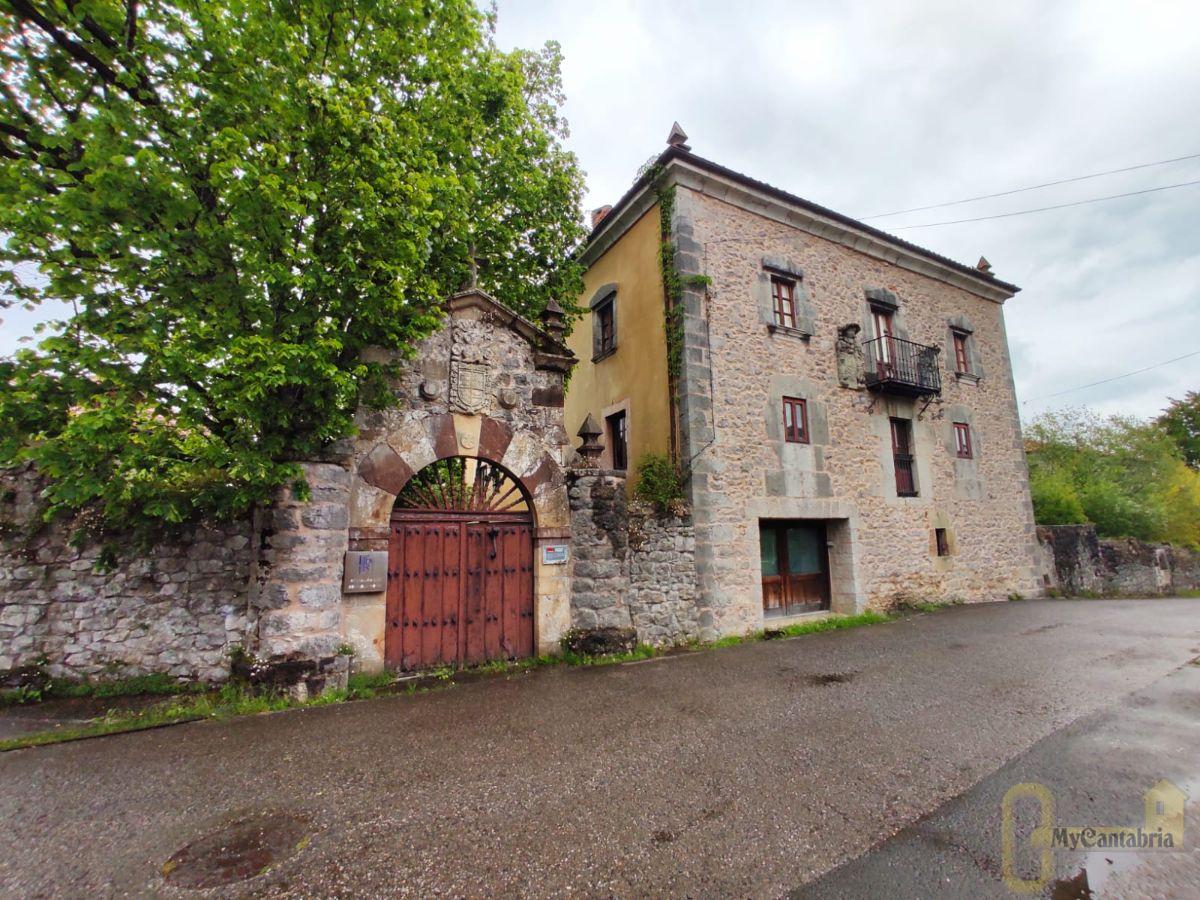 For sale of hotel in Riotuerto