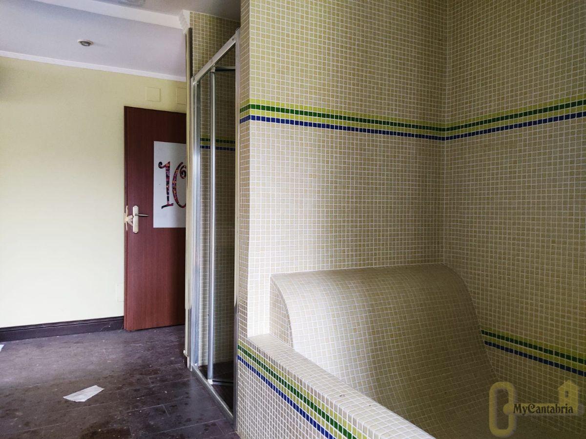 For sale of hotel in Riotuerto