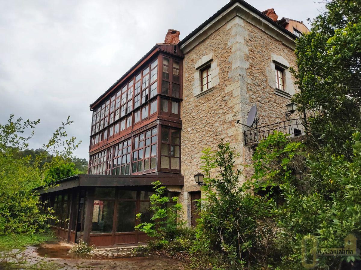For sale of hotel in Riotuerto