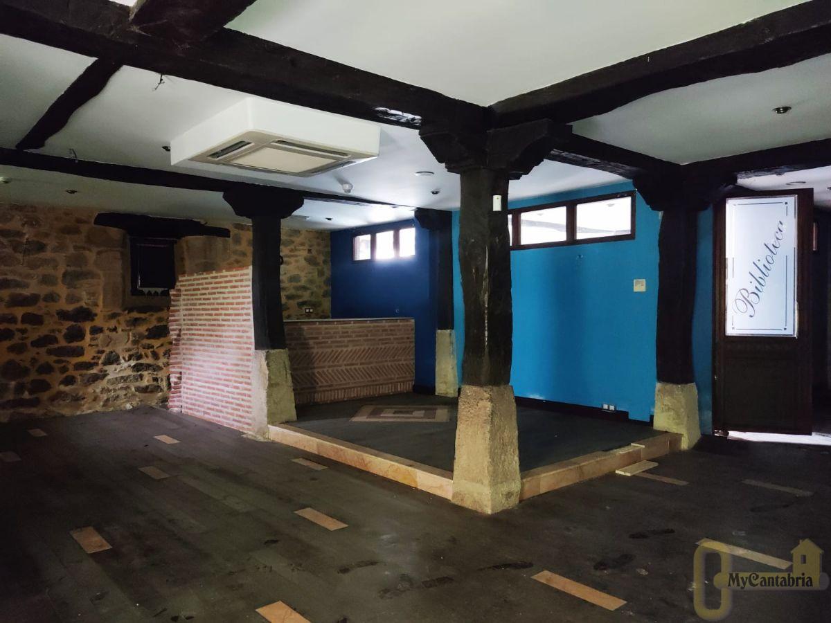 For sale of hotel in Riotuerto