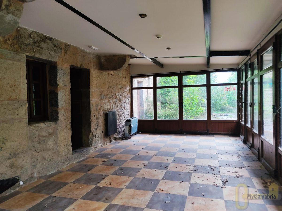 For sale of hotel in Riotuerto