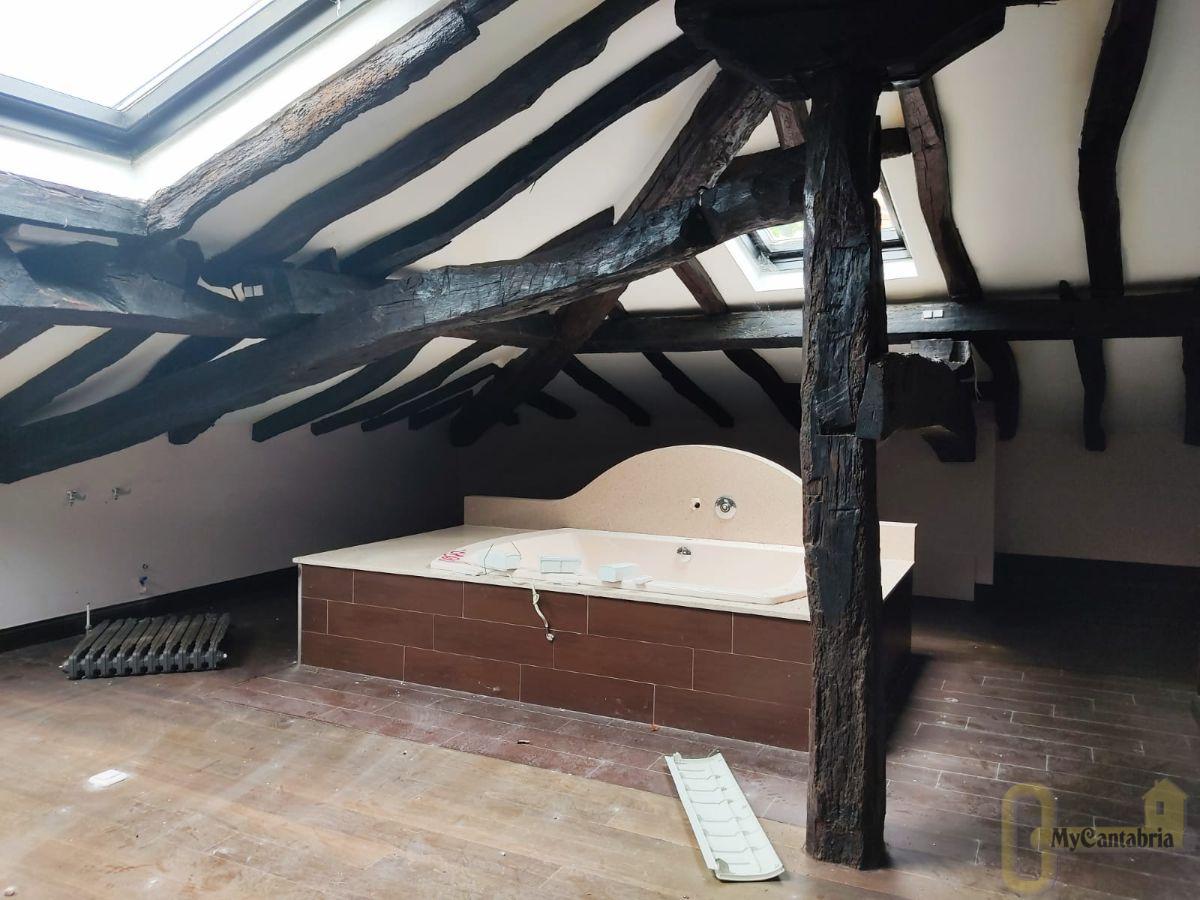 For sale of hotel in Riotuerto