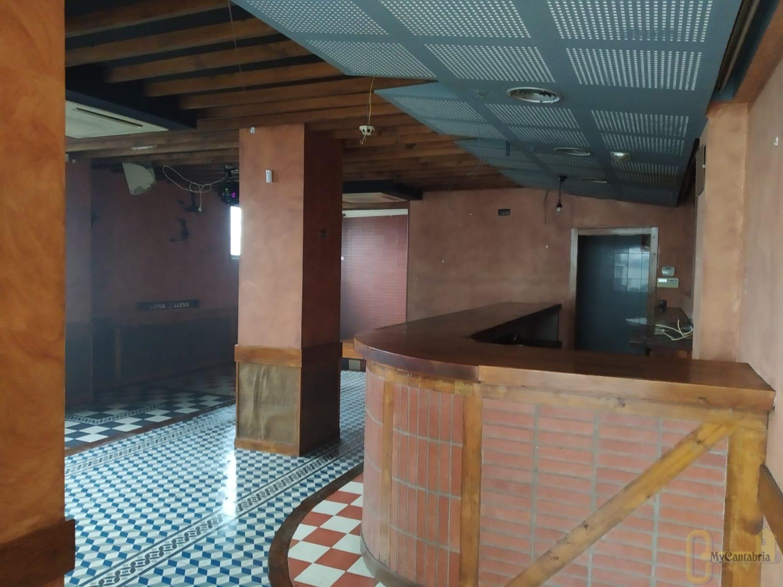 For sale of commercial in Santa Cruz de Bezana