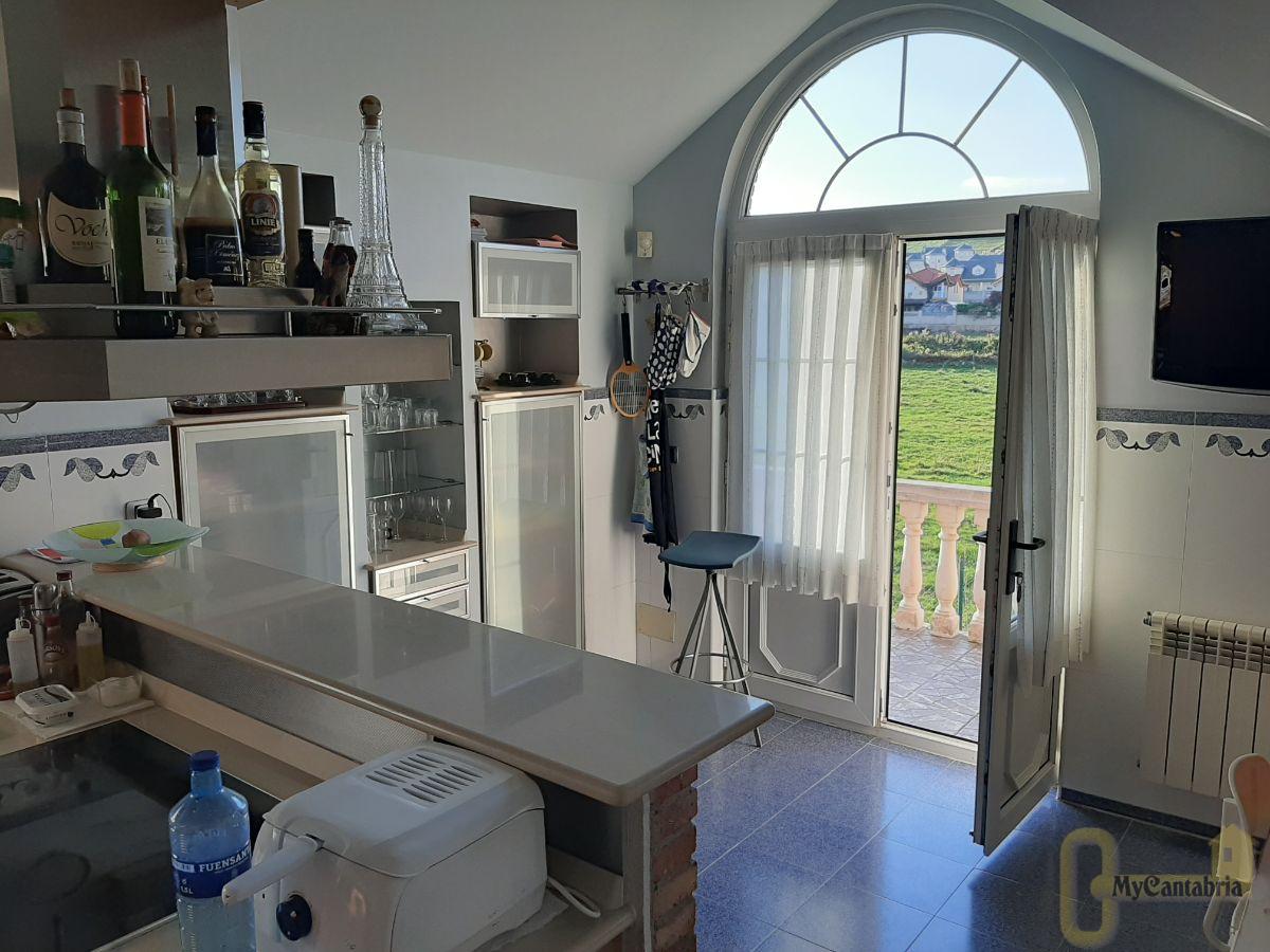 For sale of house in Santa Cruz de Bezana