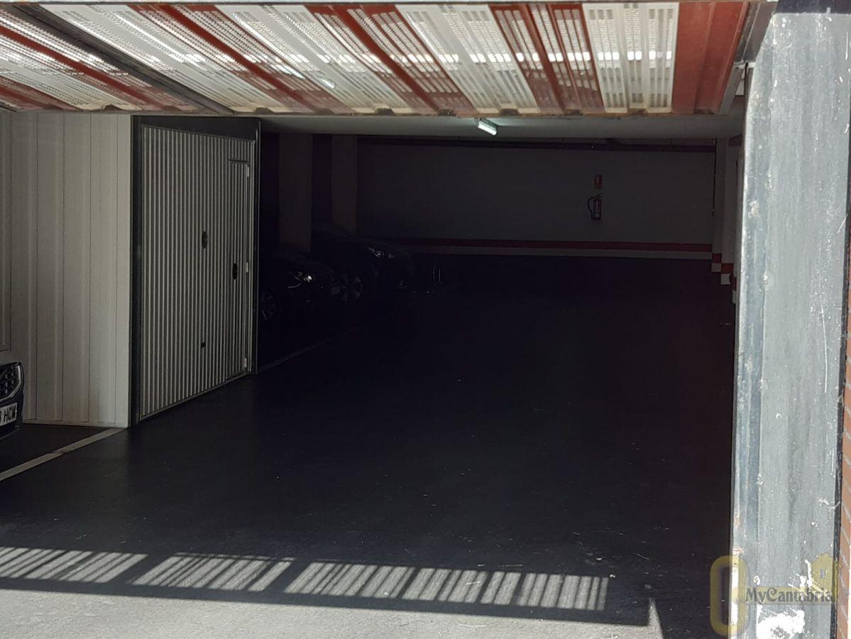 For sale of garage in Castro-Urdiales