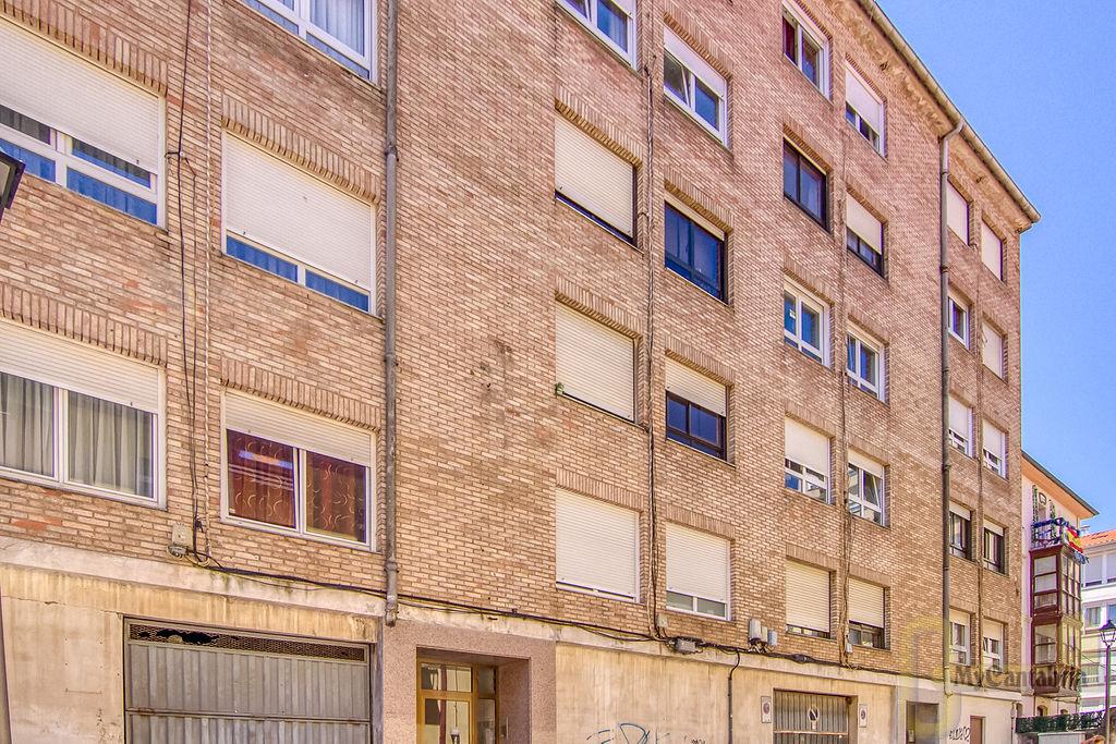 Venta de piso en Ajo