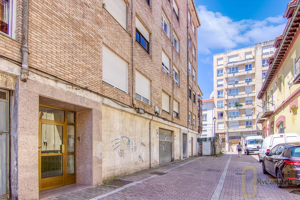 Venta de piso en Ajo