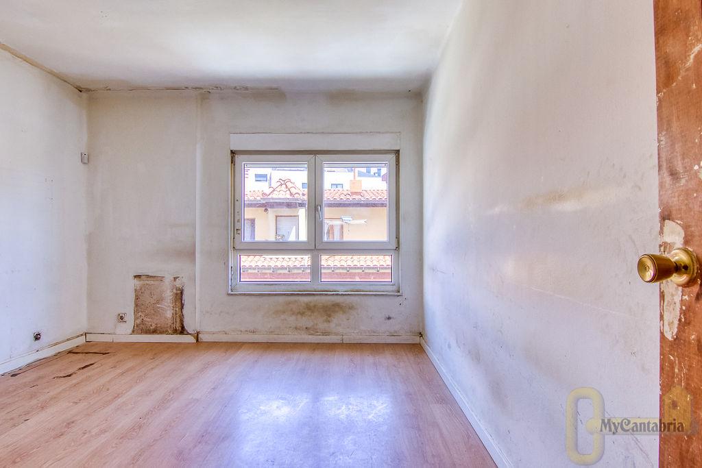 Venta de piso en Ajo