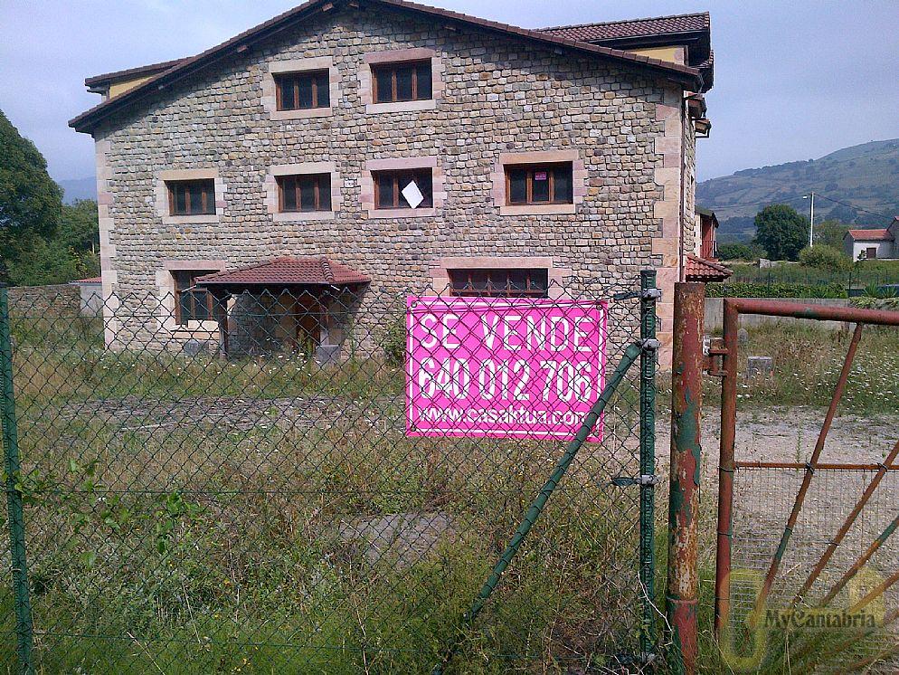 For sale of flat in Corvera de Toranzo