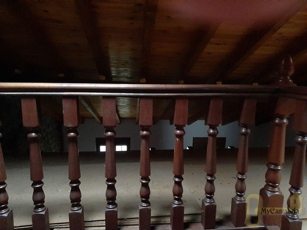 For sale of chalet in Corrales de Buelna Los