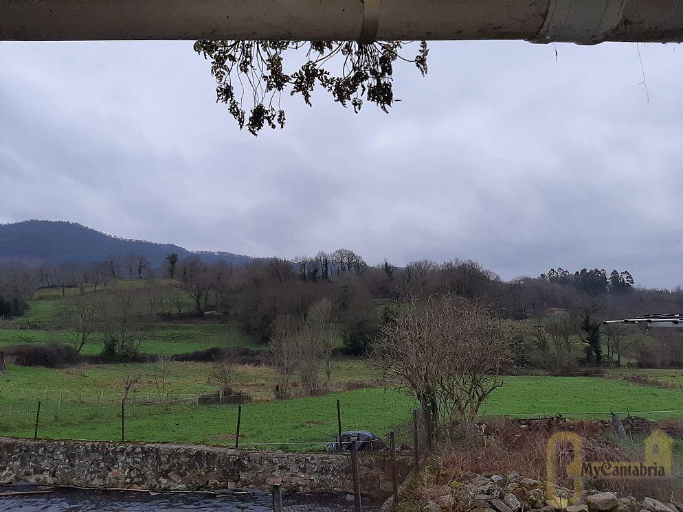 For sale of chalet in Corrales de Buelna Los