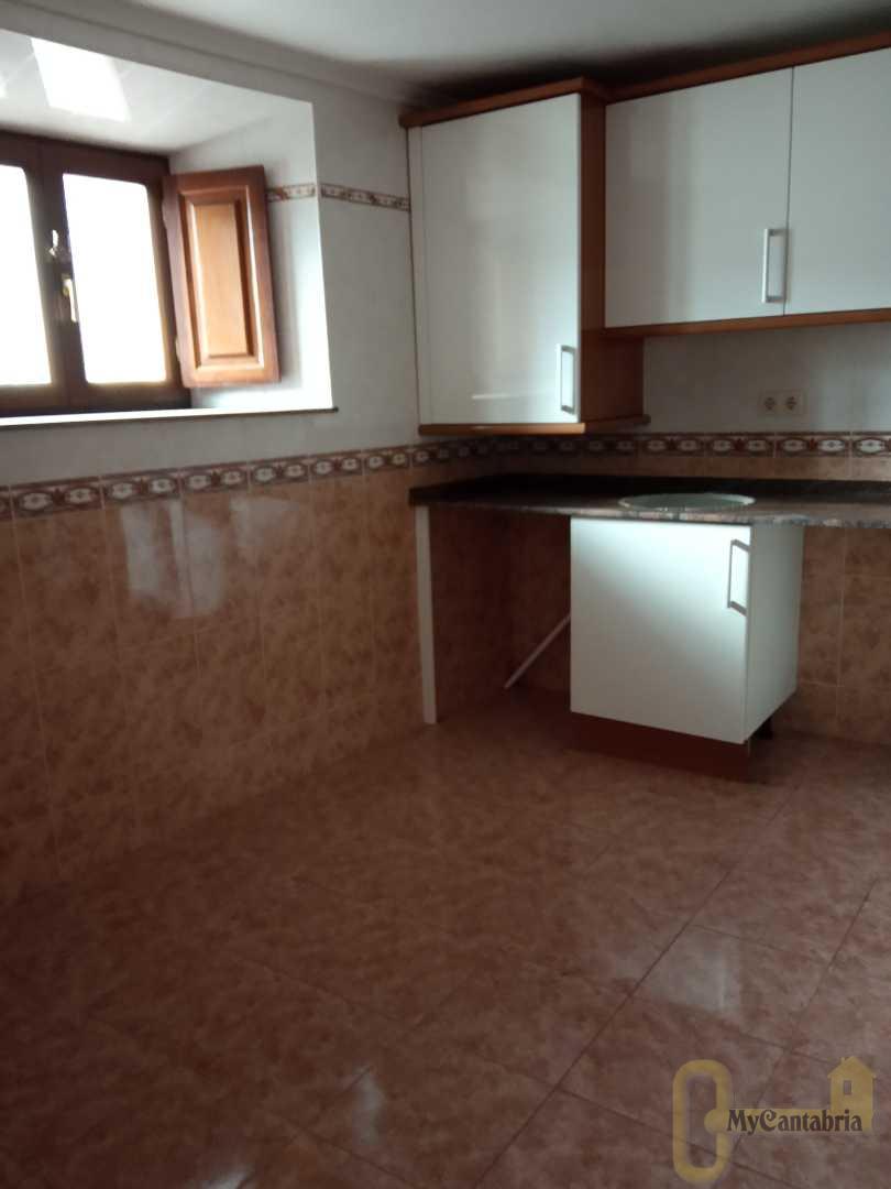 For sale of chalet in Corrales de Buelna Los